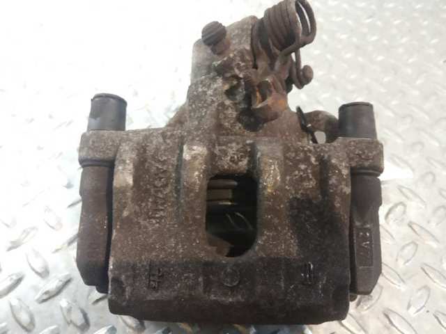 Suporte do freio traseiro direito 2210213 FORD
