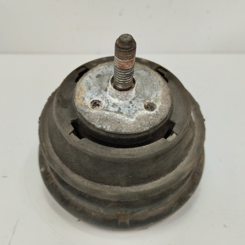 Coxim (suporte) esquerdo/direito de motor 22111095517 BMW