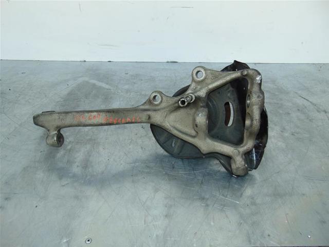 Cubo dianteiro 2213300225 MERCEDES