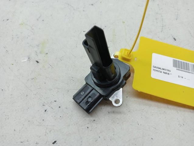 222040V020 Toyota