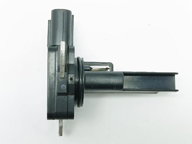 222040V020 Toyota