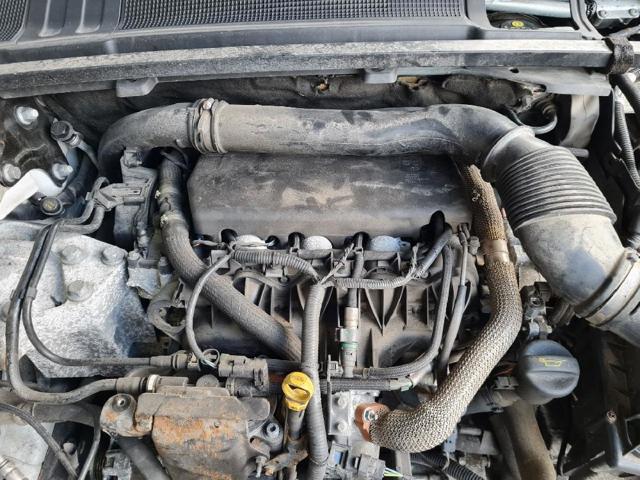 224DT Land Rover