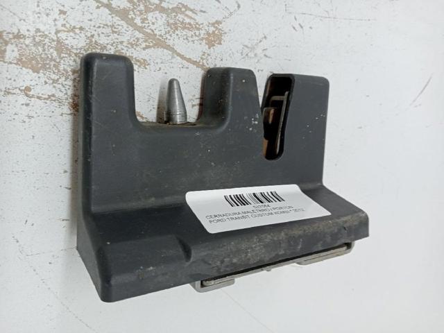 Fecho inferior da porta traseira esquerda batente 2256255 FORD