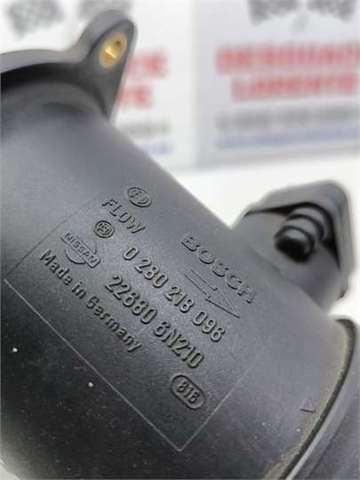 Sensor de fluxo (consumo) de ar, medidor de consumo M.A.F. - (Mass Airflow) 226806N210 NISSAN