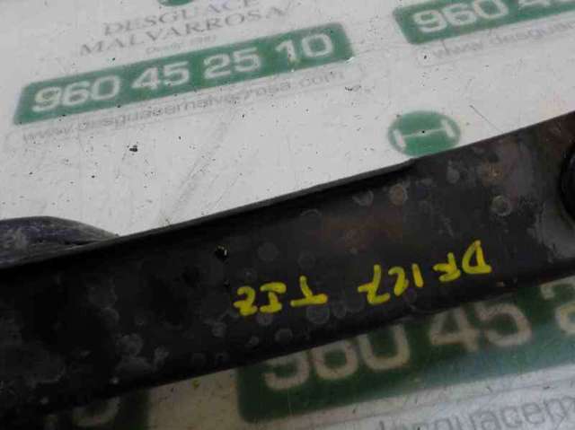 Braço oscilante inferior esquerdo de suspensão traseira/direita 2271246 FORD