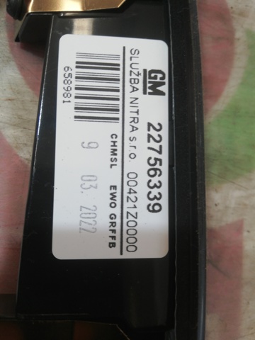 Sinal de parada traseiro adicional 22756339 OPEL