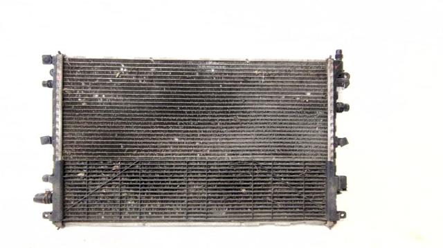 Radiador de esfriamento de motor 22765637 GM