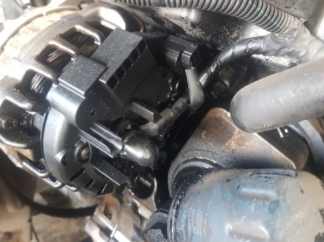 Gerador 231004115R RENAULT