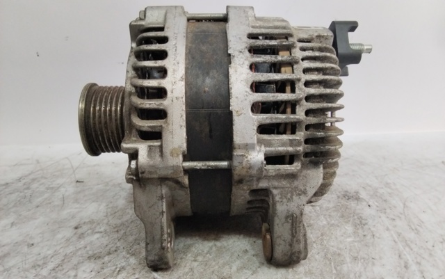 Gerador 231008137R RENAULT