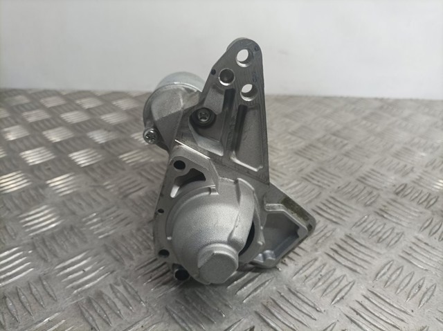 233000557R Renault (RVI)