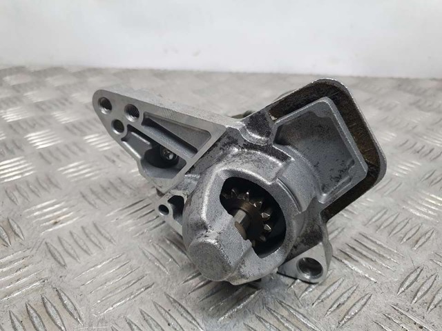 233000557R Renault (RVI)