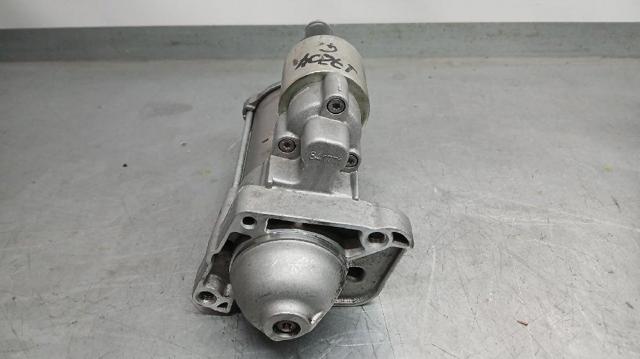 Motor de arranco 233003759R NISSAN
