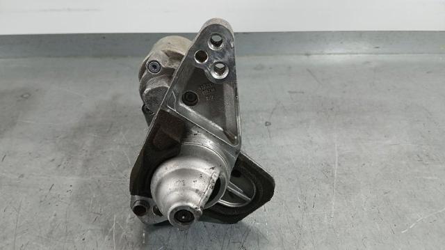 Motor de arranco 233005993R NISSAN