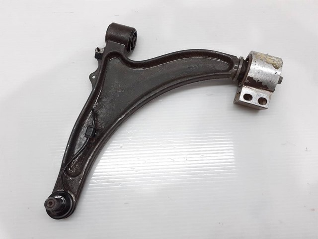 Bloco silencioso dianteiro do braço oscilante inferior 23361710 OPEL