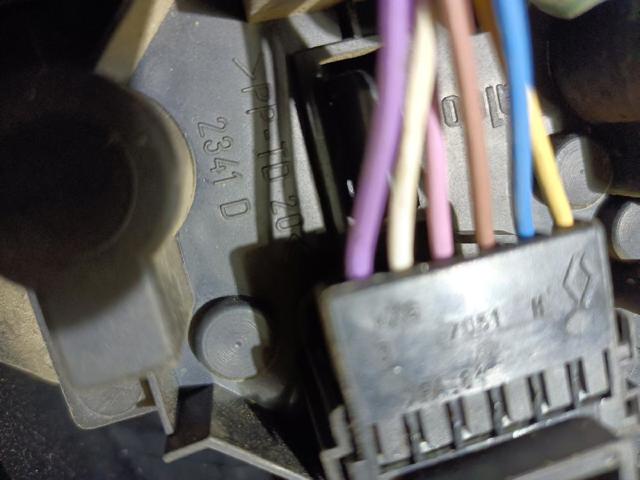 Lanterna traseira direita 2341D RENAULT