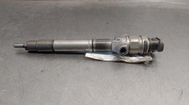 236700R010 Toyota