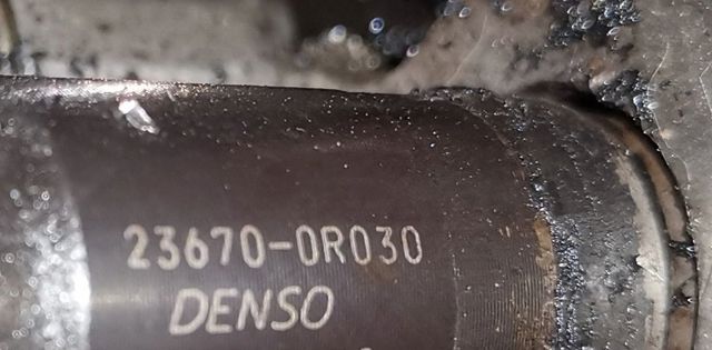 Injetor de injeção de combustível 236700R030 TOYOTA