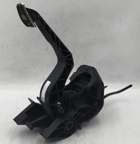 Pedal de embraiagem para Ford Puma J2K, CF7