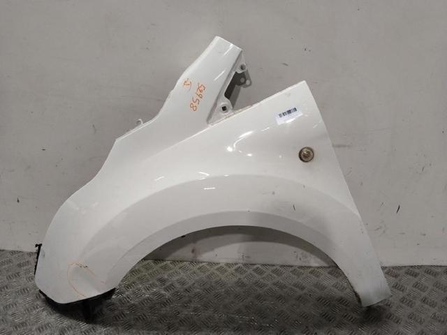 Pára-lama dianteiro esquerdo 2413572 FORD