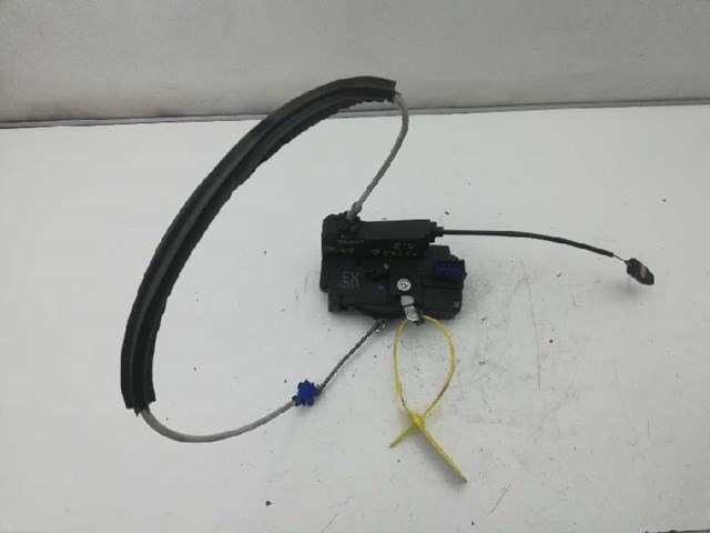 Fecho da porta dianteira esquerda 24414116 OPEL