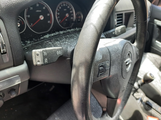  Opel Vectra  ()