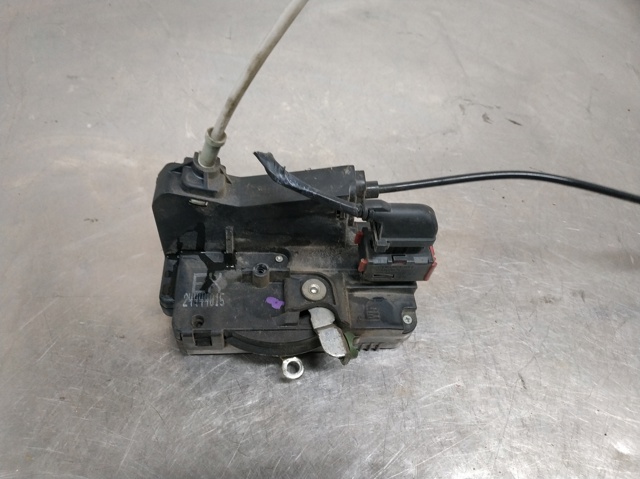 Fecho da porta dianteira esquerda 24444015 OPEL