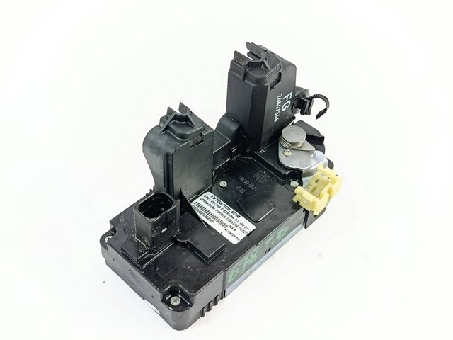 Fecho da porta traseira direita 24447346 OPEL