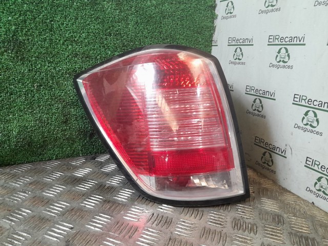 Lanterna traseira esquerda 24451838 OPEL