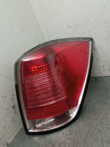 Lanterna traseira direita 24451840 OPEL