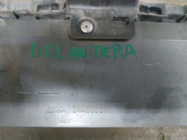 Reforçador do pára-choque dianteiro 24460537 OPEL