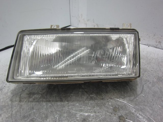 Luz esquerda 24614900 VAG