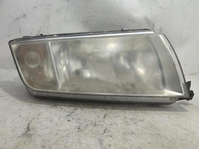 Luz direita 246366 VAG