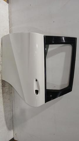 Porta traseira esquerda 2467300105 MERCEDES