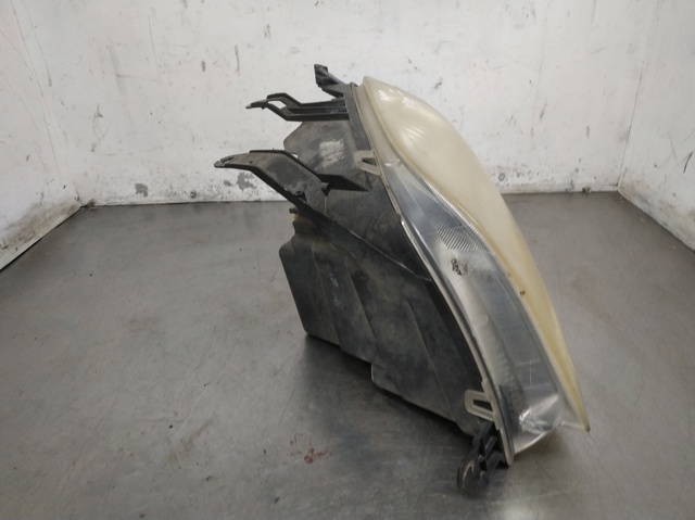 Luz esquerda 24689700L FORD