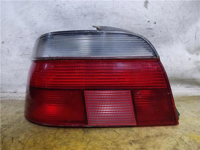 Lanterna traseira esquerda 2496297 BMW