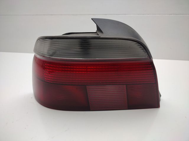 Lanterna traseira esquerda 2496297 BMW