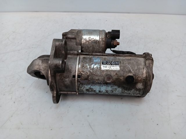 Motor de arranco 25183761 OPEL
