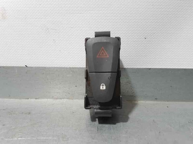 Botão de ativação do sinal de emergência 252100502R RENAULT