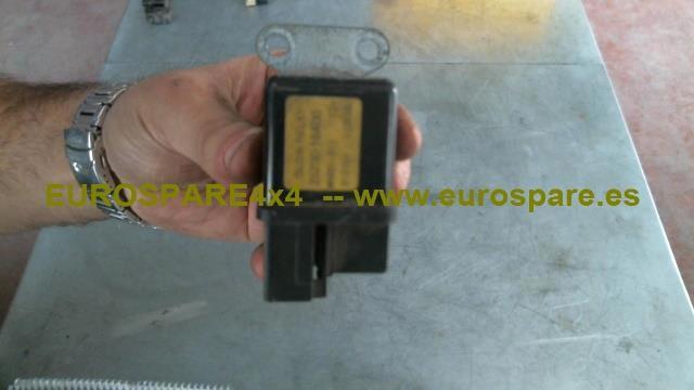Relê das velas de incandescência 2523018A00 NISSAN