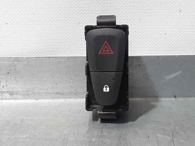 Botão de ativação do sinal de emergência 252905668R RENAULT