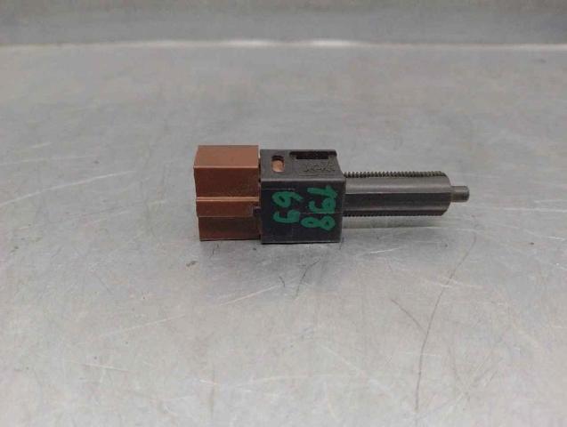 Sensor de ativação do sinal de parada 253004M400 NISSAN