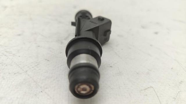 Injetor de injeção de combustível 25313846 OPEL