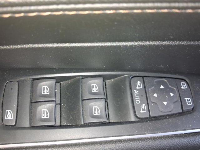 254012952R Renault (RVI)
