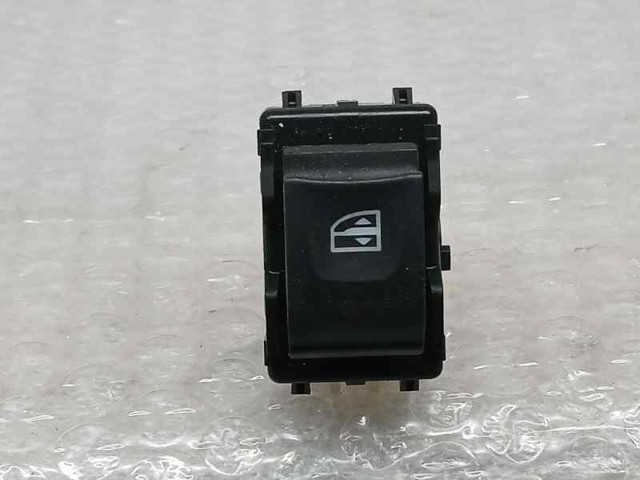 Botão dianteiro direito de ativação de motor de acionamento de vidro 254218614R NISSAN