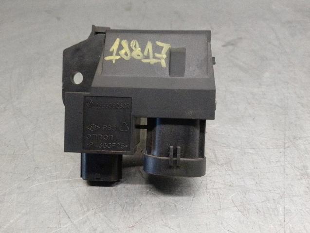 Regulador de revoluções de ventilador de esfriamento (unidade de controlo) 255509263R RENAULT