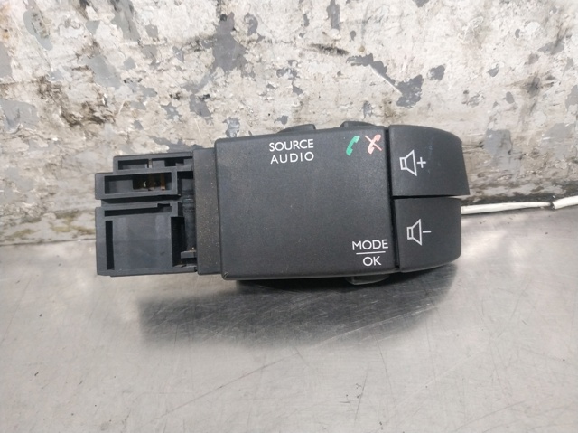 Joystick multifuncional de controlo 255522448R RENAULT