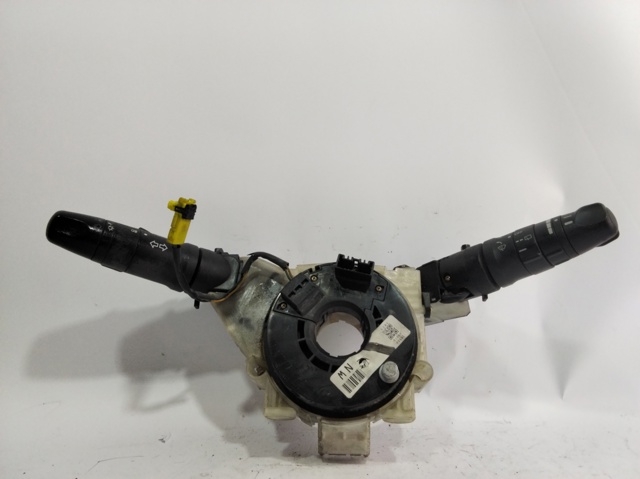 25560AX618 Nissan/Infiniti