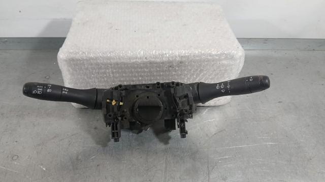 Comutador instalado na coluna da direção, montado para Dacia Duster HM