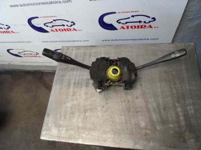 Comutador instalado na coluna da direção, parte central 25567VB00E NISSAN