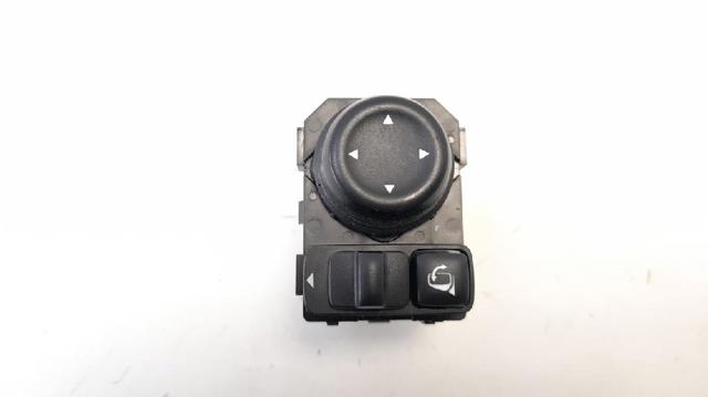255704EA1B Nissan/Infiniti